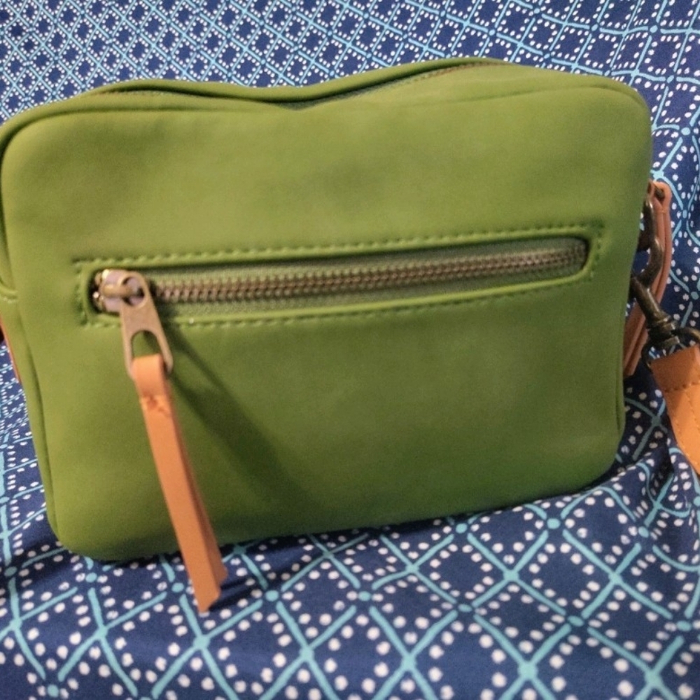 Universal Thread Butter Soft Vegan Leather Spring Green Crossbody Bag